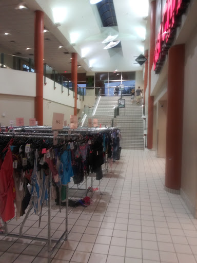 Department Store «Last Chance Clearance Store», reviews and photos, 1919 E Camelback Rd, Phoenix, AZ 85016, USA