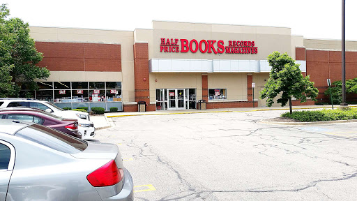 Book Store «Half Price Books», reviews and photos, 1075 E Golf Rd, Schaumburg, IL 60173, USA