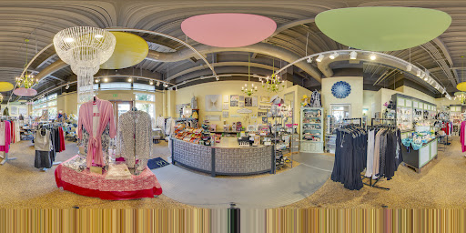 Boutique «Lucky Me Boutique», reviews and photos, 385 1st St, Lake Oswego, OR 97034, USA