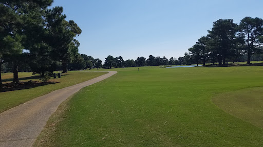 Golf Club «OBX Golf Course | The Pointe Golf Club», reviews and photos, 308 Pointe Golf Club Dr, Powells Point, NC 27966, USA