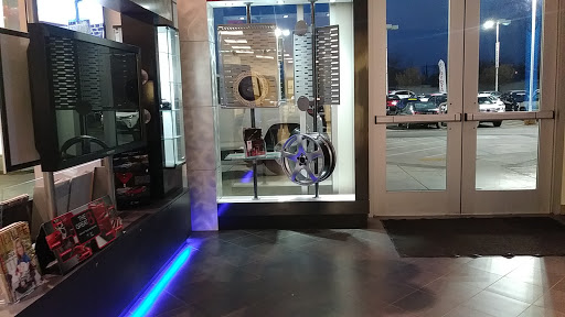 Toyota Dealer «Toyota Town of Stockton», reviews and photos, 2150 E Hammer Ln, Stockton, CA 95210, USA