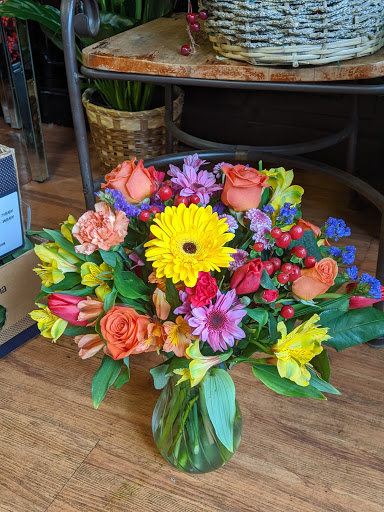 Florist «City Enchanted Gardens Florist», reviews and photos, 2246 W Taylor St, Chicago, IL 60612, USA