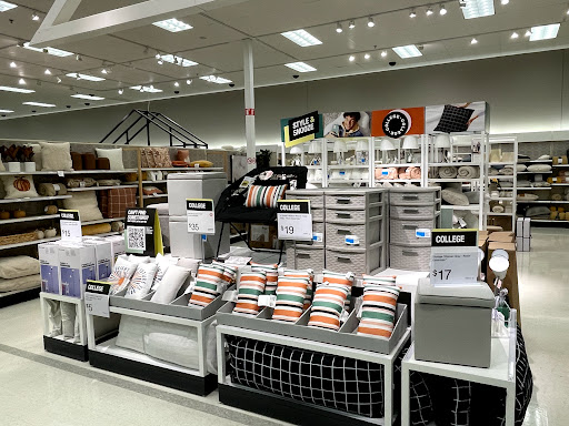 Department Store «Target», reviews and photos, 2747 Gulf to Bay Blvd, Clearwater, FL 33759, USA