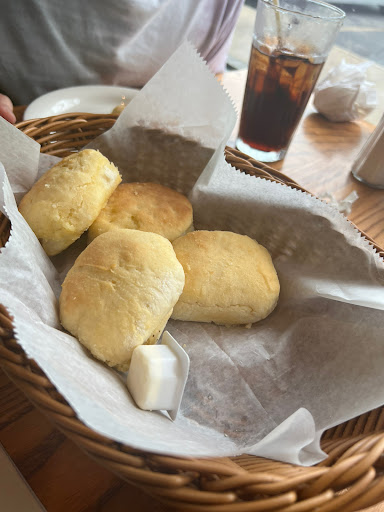 American Restaurant «Cracker Barrel Old Country Store», reviews and photos, 941 GA-140, Adairsville, GA 30103, USA