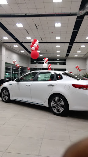 Kia Dealer «Kia of Puyallup», reviews and photos, 111 Valley Ave NE, Puyallup, WA 98372, USA