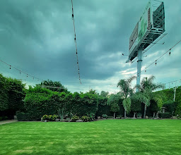 Towers, Garden & Terrace photo