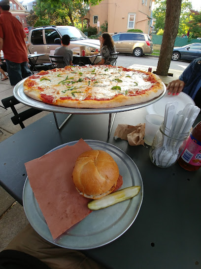 Ruthie's Bar-B-Q & Pizza: Barbecue And Thin Crust Pizzas