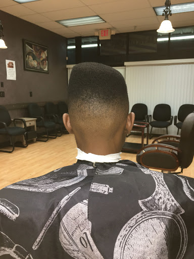 Barber Shop «adel cuts Barber Shop», reviews and photos, 1465 Bell Rd, Nashville, TN 37211, USA