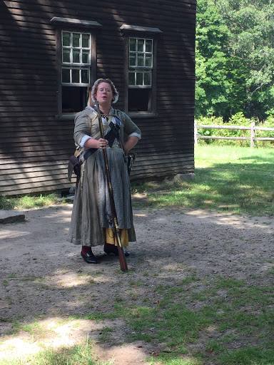 Memorial Park «Minuteman National Park Visitor Center Parking Lot», reviews and photos, 112 N Great Rd, Lincoln, MA 01773, USA