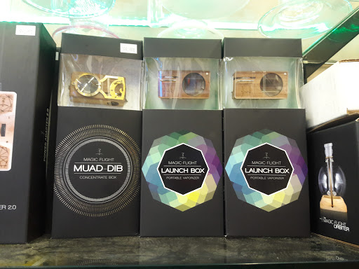 Tobacco Shop «Cole Street Smoke Shop», reviews and photos, 610 Cole St, San Francisco, CA 94117, USA