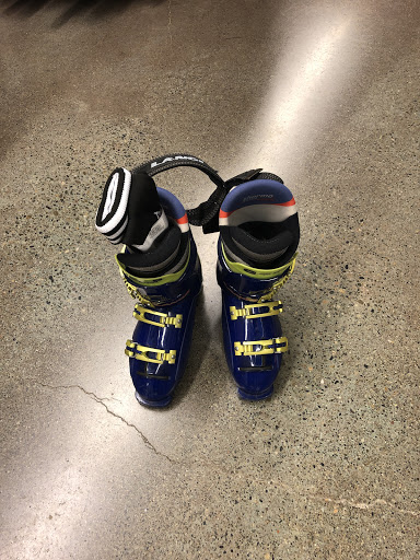 Sporting Goods Store «Second Gear Sports», reviews and photos, 6529 California Ave SW, Seattle, WA 98136, USA