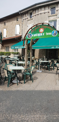 Photos du propriétaire du Restaurant Au Petit Rapporteur à Yzeron - n°14