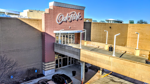 Shopping Mall «Oak Park Mall», reviews and photos, 11149 W 95th St, Overland Park, KS 66214, USA