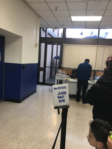 Post Office «United States Postal Service», reviews and photos, 15701 Sherman Way, Van Nuys, CA 91406, USA