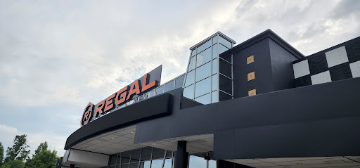 Movie Theater «Regal Cinemas Warrington Crossing 22 & IMAX», reviews and photos, 140 Easton Rd, Warrington, PA 18976, USA