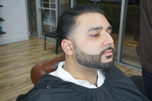 Barber Shop «Ben & Johnny’s Barbershop», reviews and photos, 183 NW 136th Ave, Sunrise, FL 33325, USA