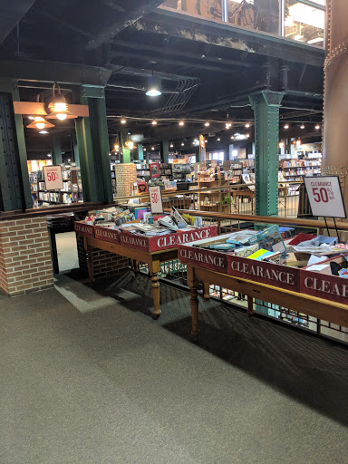 Shopping Mall «The Gallery Mall», reviews and photos, 200 E Pratt St, Baltimore, MD 21202, USA