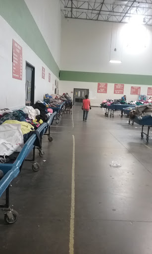 Thrift Store «Goodwill Everett Outlet», reviews and photos, 2208 W Casino Rd, Everett, WA 98204, USA