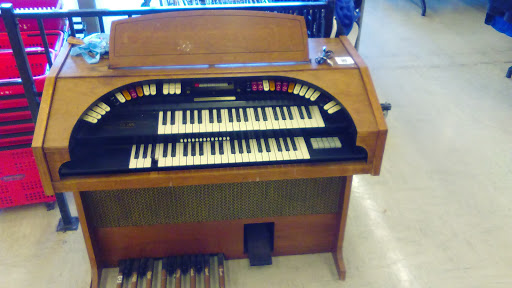 Thrift Store «Thrift Town», reviews and photos, 410 El Camino Ave, Sacramento, CA 95815, USA