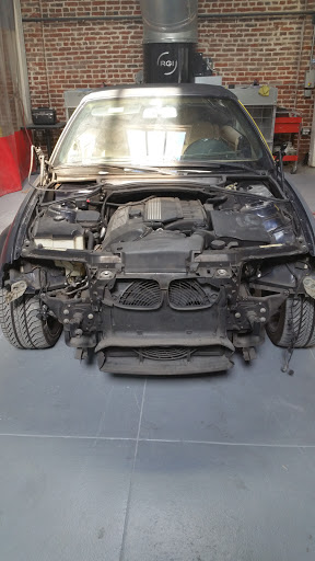 Auto Body Shop «H&R Auto Sales Repair And Body Shop», reviews and photos, 220 S Date Ave, Rialto, CA 92376, USA