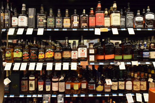 Liquor Store «Grove Liquors», reviews and photos, 2969 McDonald St, Coconut Grove, FL 33133, USA