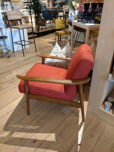 Furniture Store «west elm», reviews and photos, 6 Wayside Rd b, Burlington, MA 01803, USA