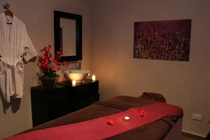 Renova Spa image