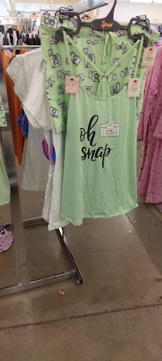 Discount Store «Fallas Paredes Discount Stores», reviews and photos, 26 E Baseline Rd #110, Phoenix, AZ 85040, USA