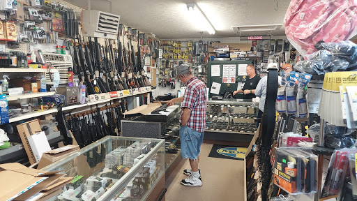 Sporting Goods Store «Gun Den LLC», reviews and photos, 337 Roosevelt Dr, Shelbyville, IN 46176, USA