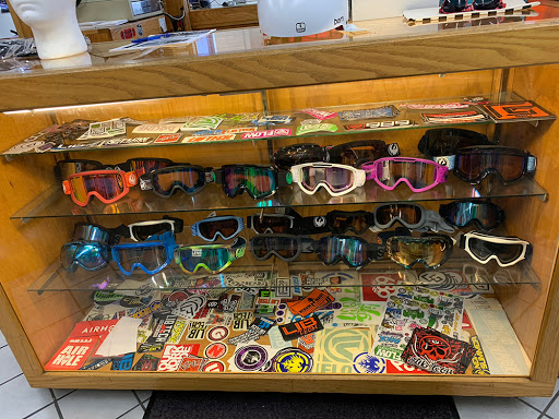 Sporting Goods Store «Southport Rigging Inc», reviews and photos, 2926 75th St, Kenosha, WI 53143, USA