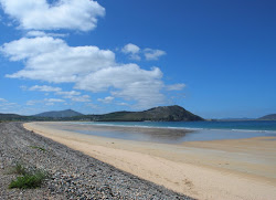 Foto van Pollan Beach met hoog niveau van netheid