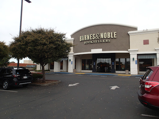Book Store «Barnes & Noble», reviews and photos, 6050 El Cerrito Plaza, El Cerrito, CA 94530, USA