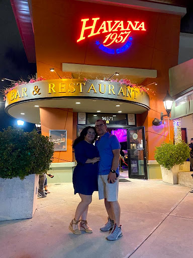 Shopping Mall «Shops At Pembroke Gardens», reviews and photos, 527 SW 145th Terrace, Pembroke Pines, FL 33027, USA