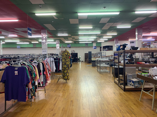 Thrift Store «Nearly New Thrift Shop», reviews and photos, 1250 Bardstown Rd # 114, Louisville, KY 40204, USA
