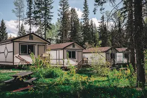 Mountain View Cabins image