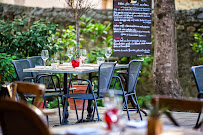 Atmosphère du Côté Saisons restaurant BIB MICHELIN et chambres d'hôtes de charme proche Collioure Laroque des Albères à Laroque-des-Albères - n°19