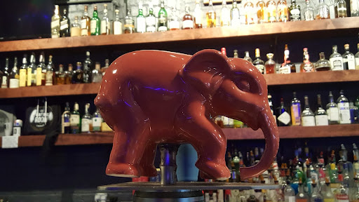 Bar «The Waiting Room Lounge», reviews and photos, 6212 N Maple St, Omaha, NE 68104, USA