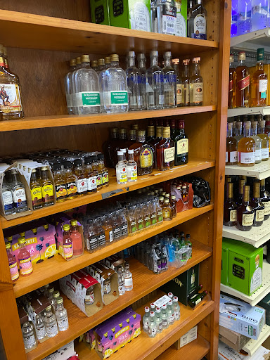 Convenience Store «University Convenience», reviews and photos, 102 University Ave, Lowell, MA 01854, USA