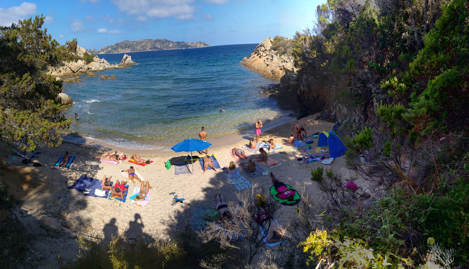 Foto van Punta Molara beach met turquoise puur water oppervlakte