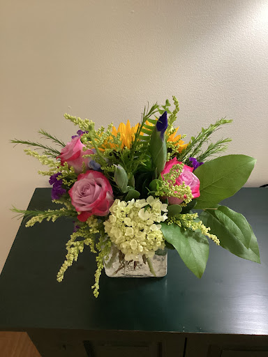 Gift Basket Store «Westwood Gardens», reviews and photos, 934 High St, Westwood, MA 02090, USA