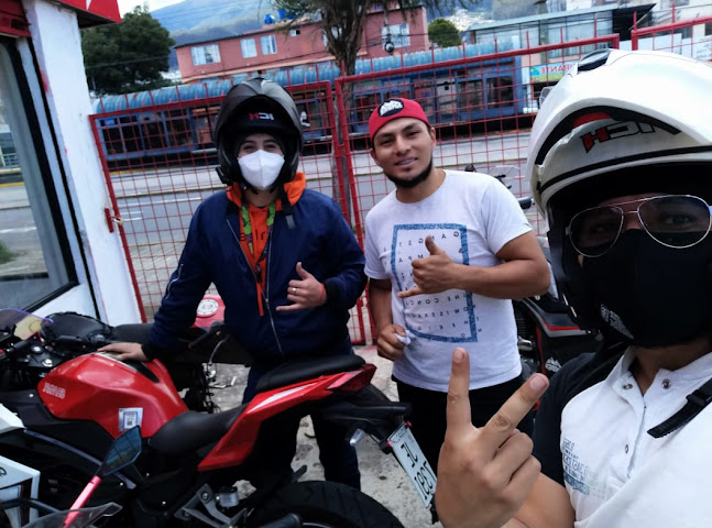 Opiniones de SHINERAY QUITO en Quito - Tienda de motocicletas