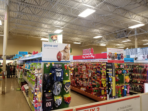 Pet Supply Store «PetSmart», reviews and photos, 2317 W Lincoln St, Harlingen, TX 78552, USA