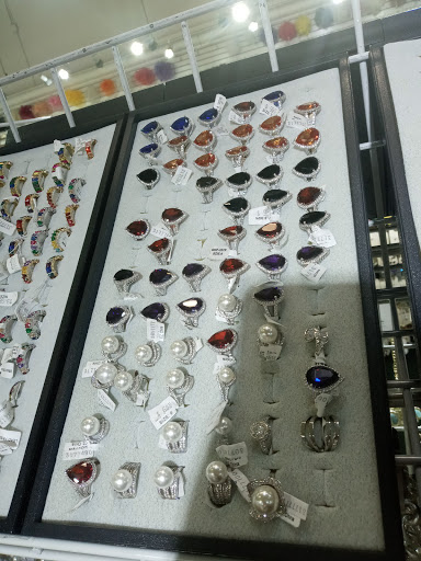 Outlet Mall «Harwin Outlet Mall», reviews and photos, 9507 Harwin Dr, Houston, TX 77036, USA