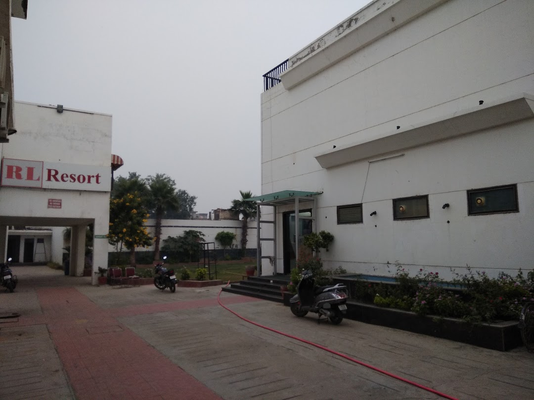 RL RESORT