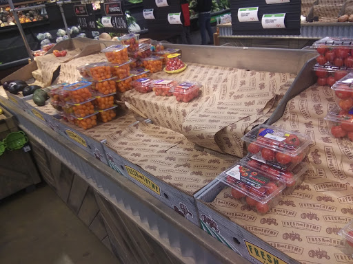 Grocery Store «Fresh Thyme Farmers Market- 86th Indianapolis IN», reviews and photos, 2342 W 86th St, Indianapolis, IN 46260, USA