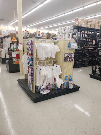Craft Store «Hobby Lobby», reviews and photos, 255 W Roosevelt Rd, Lombard, IL 60148, USA