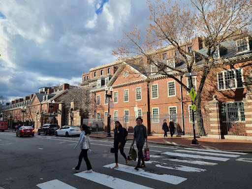 Monument «John Harvard Statue», reviews and photos, 1 Harvard Bus Tunnel, Cambridge, MA 02138, USA