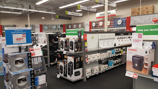 Office Supply Store «Staples», reviews and photos, 7708 Richmond Hwy, Alexandria, VA 22306, USA