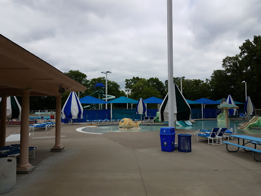 Park «Highland Park Aquatic Center», reviews and photos, 1840 Edgcumbe Rd, St Paul, MN 55116, USA