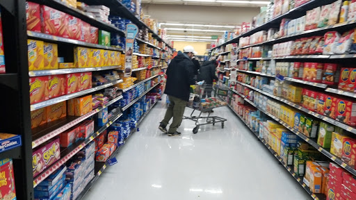 Supermarket «Walmart Neighborhood Market», reviews and photos, 2551 W Cermak Rd, Chicago, IL 60608, USA